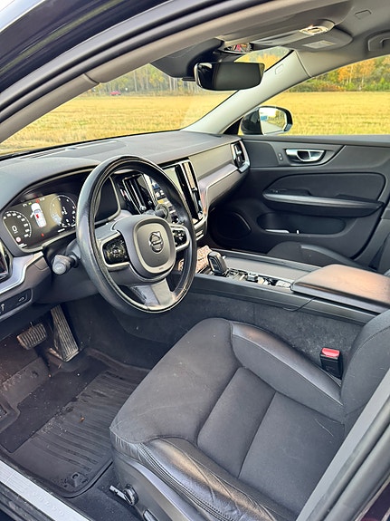 Volvo V60 Cross Country 6 of 6
