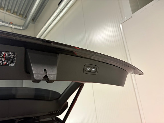 Volvo XC90 25 of 26