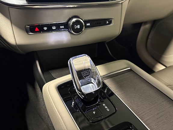 Volvo XC90 20 of 26
