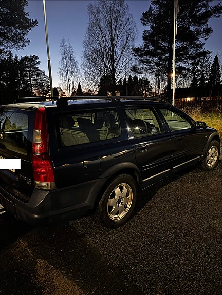 Volvo XC70 4 of 7