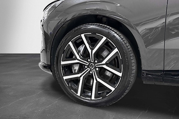Volvo EX90 25 of 26