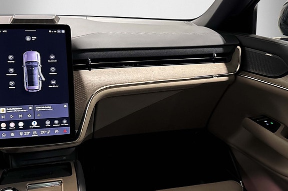Volvo EX90 16 of 26