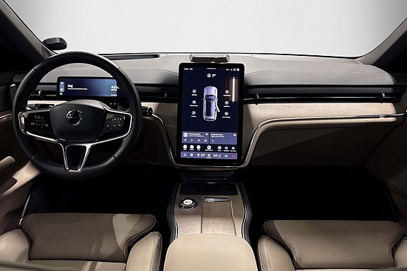 Volvo EX90 7 of 26