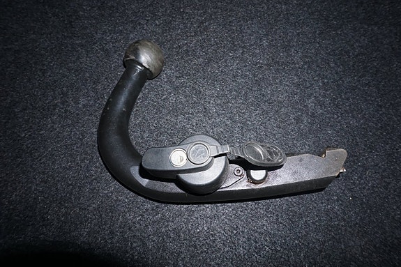 Volvo V40 Cross Country 25 of 25
