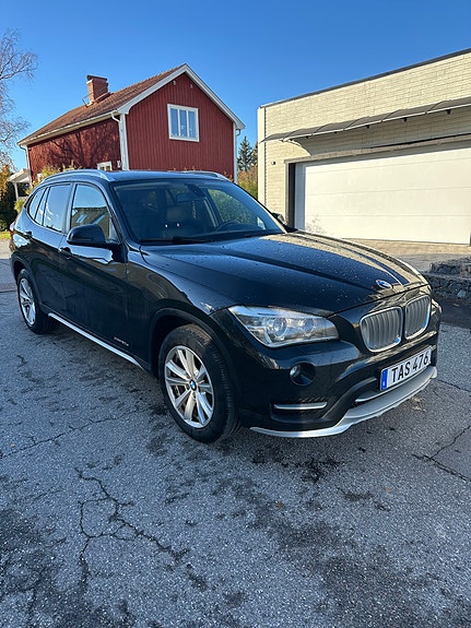 BMW X1 2 of 10