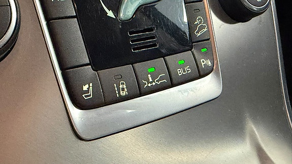 Volvo XC70 17 of 26