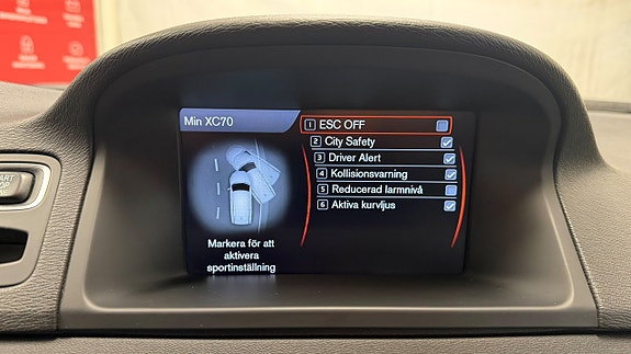 Volvo XC70 18 of 26