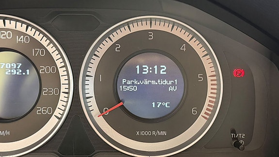 Volvo XC70 15 of 26