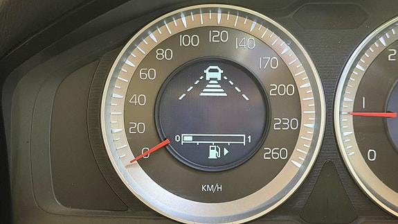 Volvo XC70 14 of 26