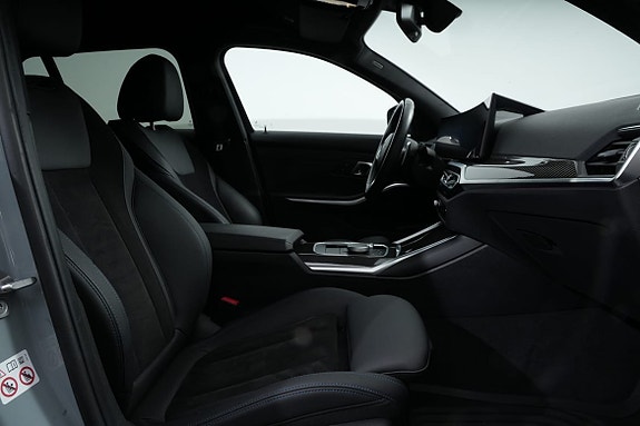 BMW 330e 16 of 20