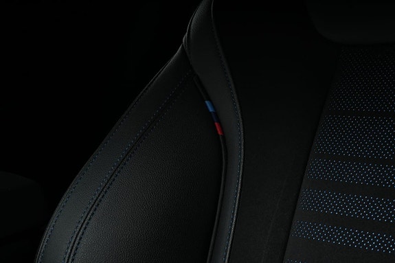 BMW 330e 13 of 20