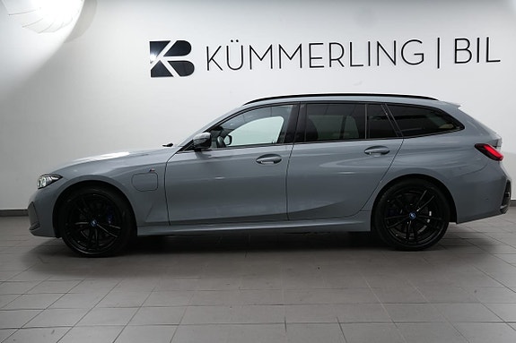 BMW 330e 2 of 20