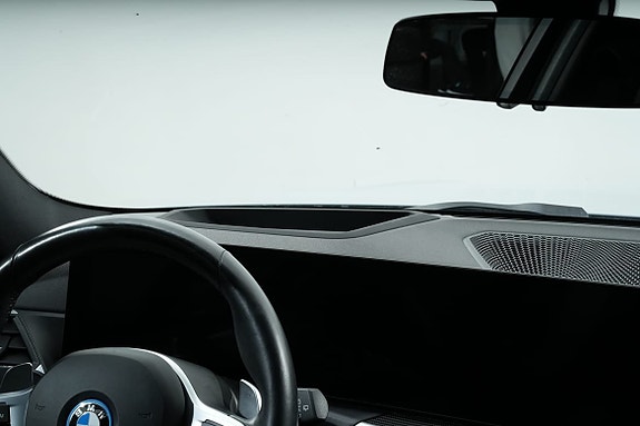BMW 330e 15 of 20