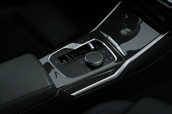 BMW 330e 17 of 20