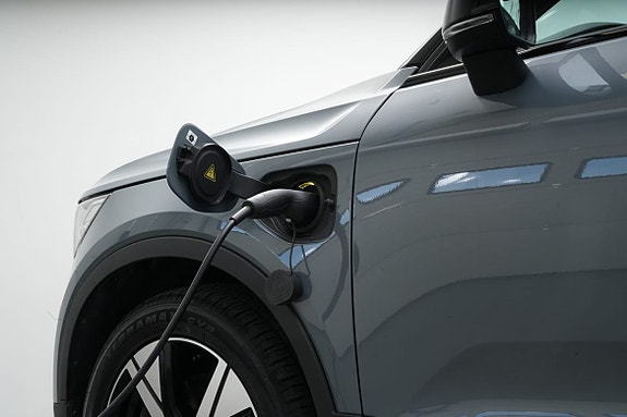 Volvo XC40 11 of 21