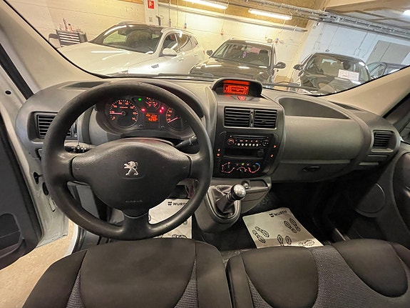 Peugeot Expert 13 of 22