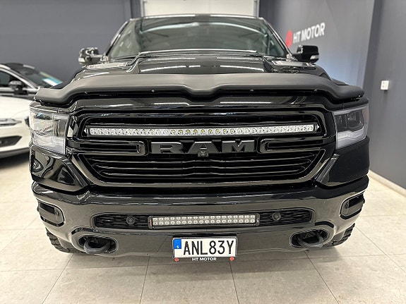Dodge RAM 1500 3 of 22