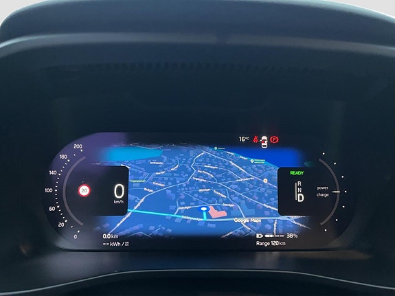 Volvo XC40 18 of 20