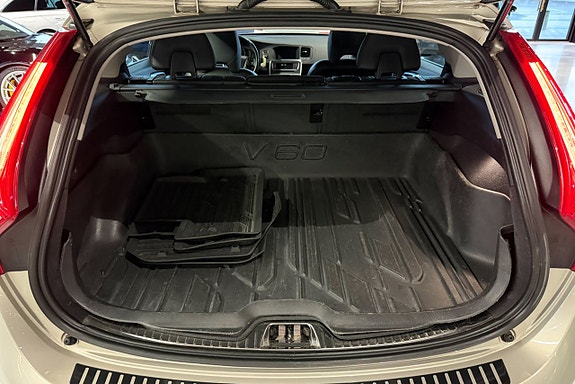 Volvo V60 Cross Country 9 of 10