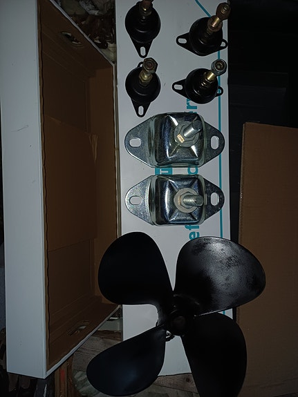 Product image 1 of 3