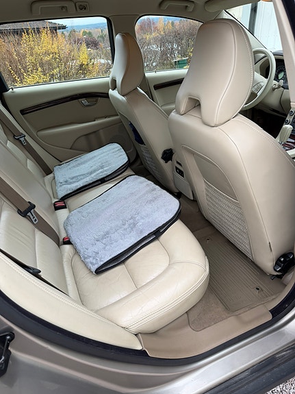 Volvo XC70 10 of 12