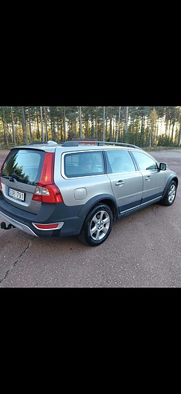 Volvo XC70 5 of 12