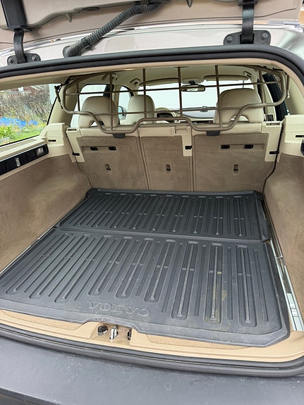 Volvo XC70 11 of 12