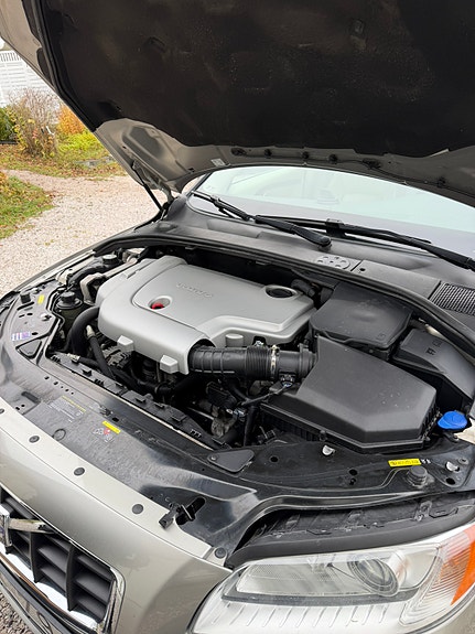 Volvo XC70 6 of 12