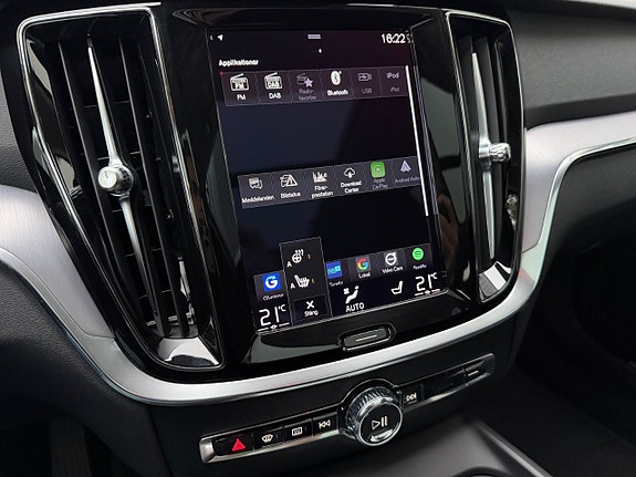 Volvo V60 Cross Country 17 of 26