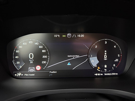 Volvo V60 Cross Country 16 of 26