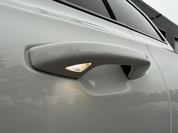 Volvo V60 Cross Country 21 of 26