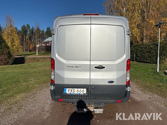 Ford Transit 4 of 6