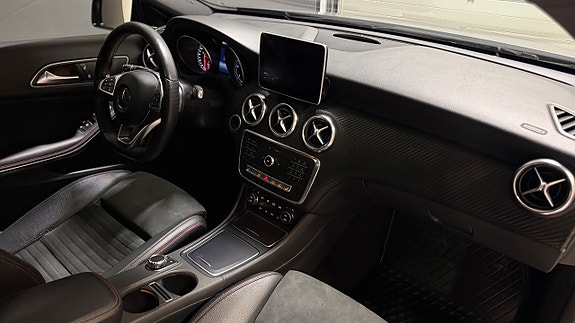 Mercedes-Benz A220 d 30 of 30