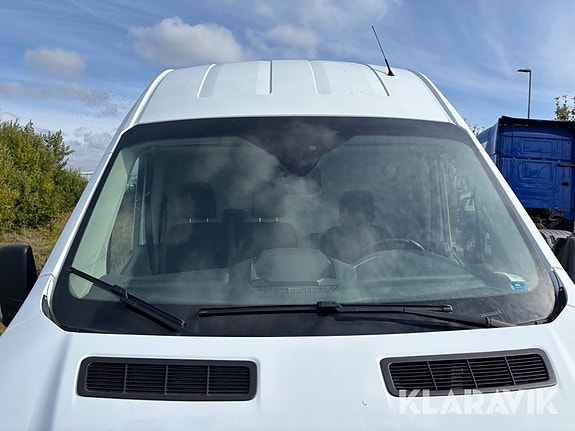 Ford Transit 6 of 6