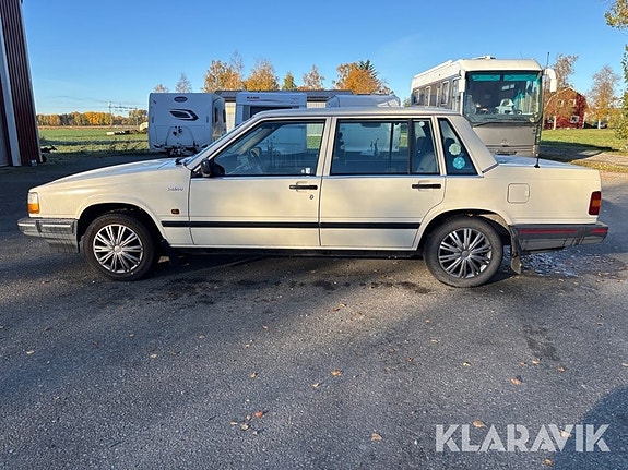 Volvo 740 2 of 6