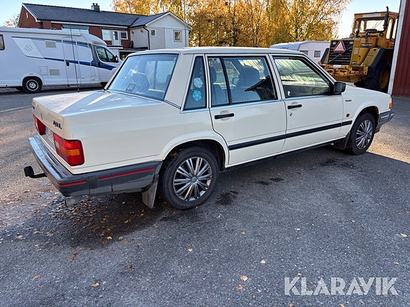 Volvo 740 5 of 6