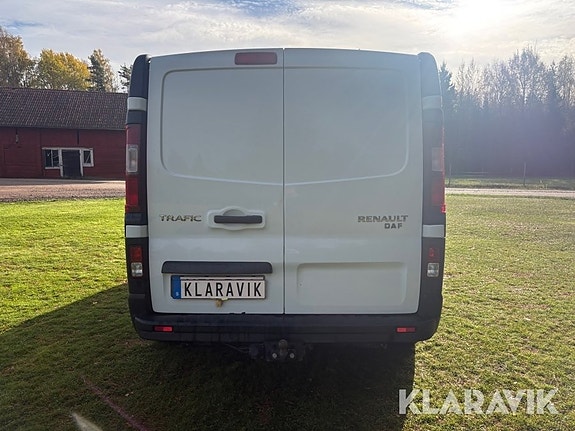 Renault Trafic 4 of 6