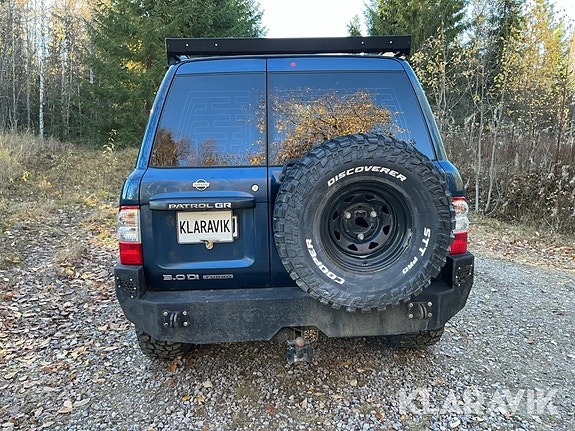 Nissan Patrol 4 of 6