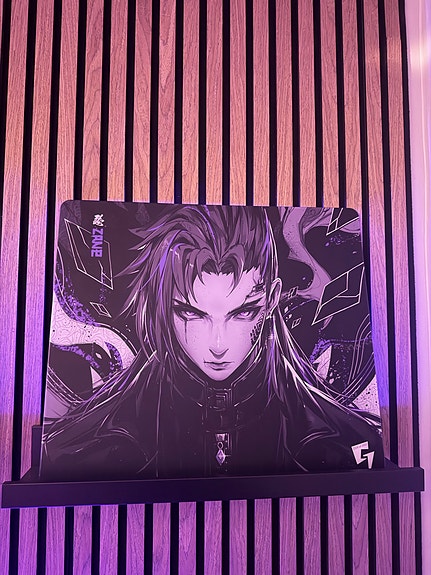 Product image 1 of 2