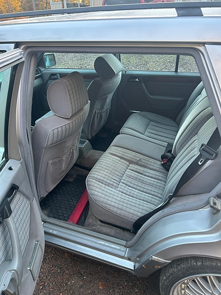 Mercedes-Benz 220 TE 7 of 8