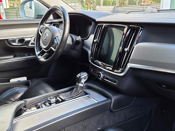 Volvo V90 Cross Country 5 of 11