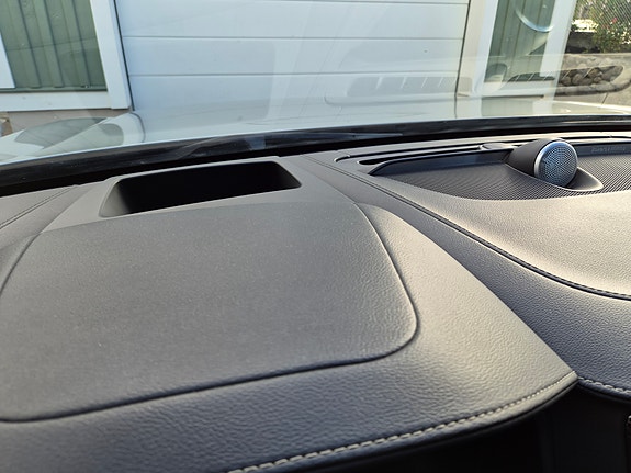 Volvo V90 Cross Country 7 of 11