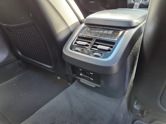 Volvo V90 Cross Country 9 of 11