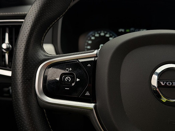 Volvo V90 18 of 30