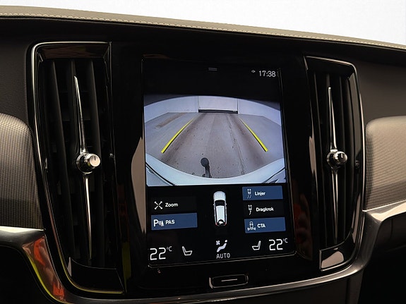 Volvo V90 22 of 30