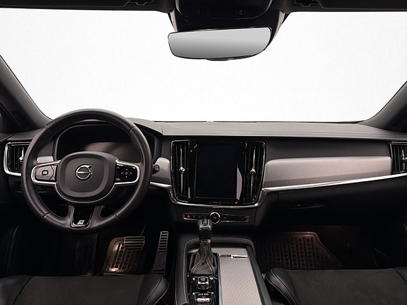 Volvo V90 13 of 30