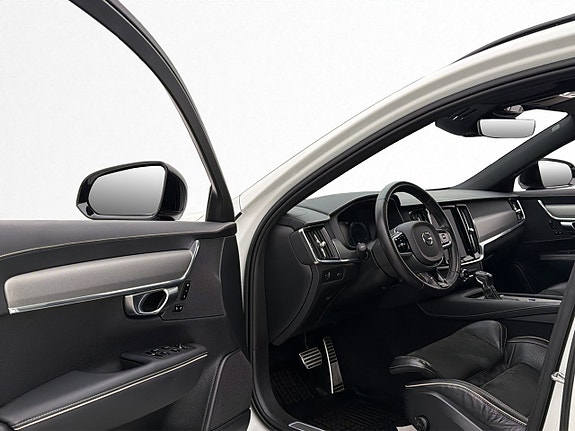 Volvo V90 11 of 30
