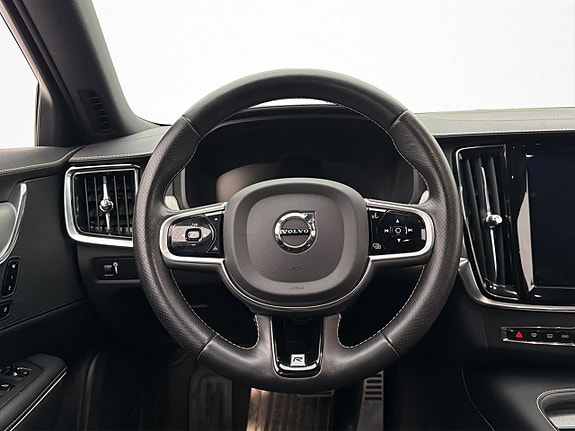 Volvo V90 14 of 30