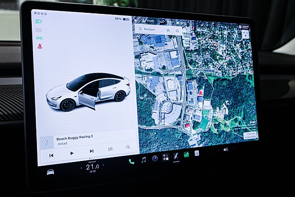 Tesla Model 3 24 of 30