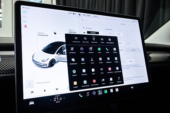 Tesla Model 3 21 of 30